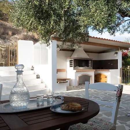 Arhondia House Tatil Evi