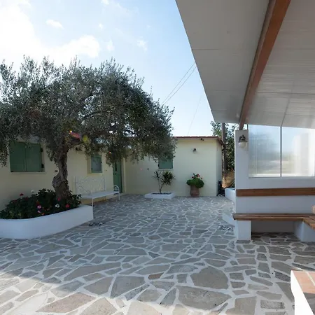 펜션 Arhondia House